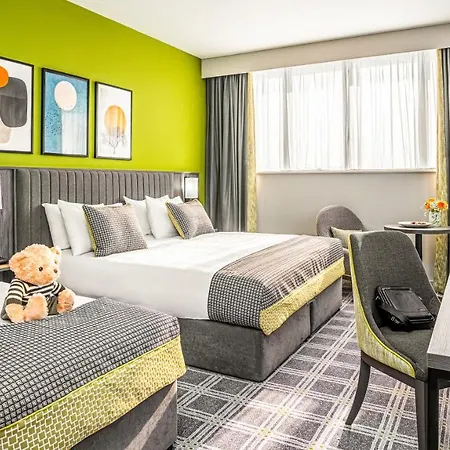 广场酒店塔拉特 塔拉特