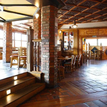 广场酒店塔拉特 酒店