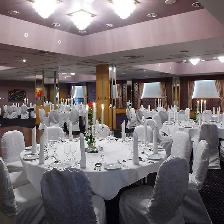 广场酒店塔拉特