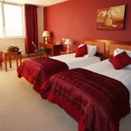 Hotell Plaza 4*