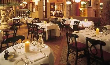 Plaza Hotel 4*