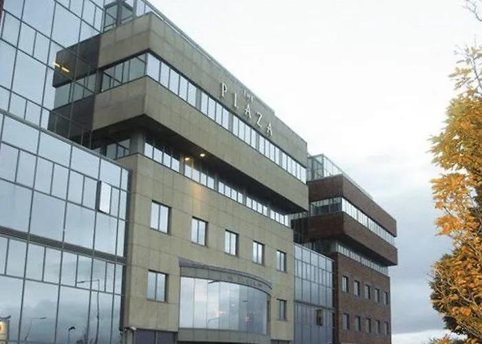 Hotel Plaza 4*